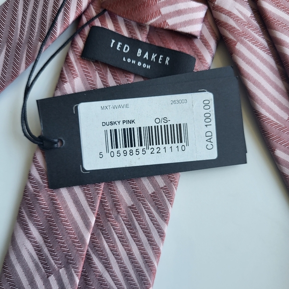 Ted Baker Dusty Pink silk Tie Wave Mens Tie New with tags - Picture 8 of 8